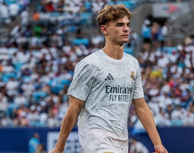 进攻体系应 进攻体系应