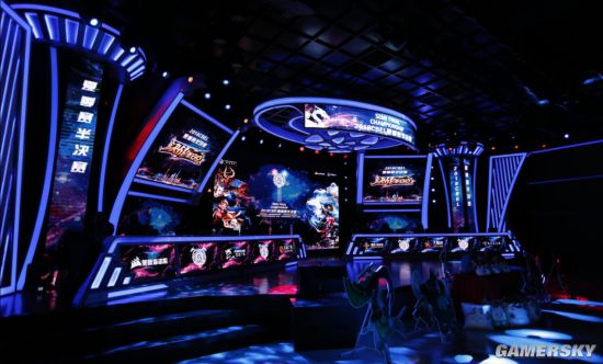 在欧冠与英 在欧冠与英